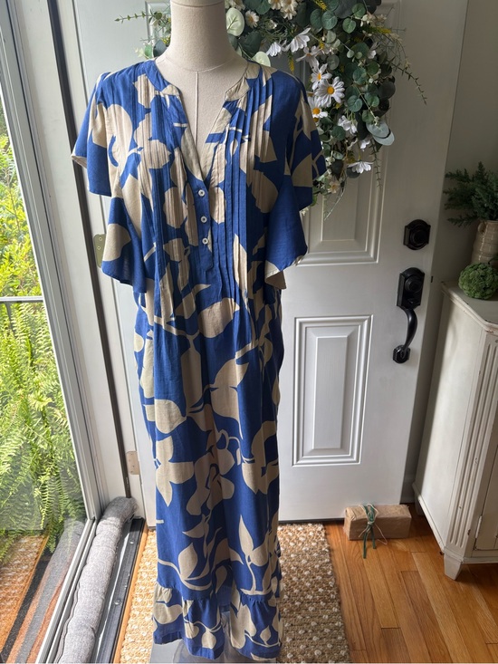 Anthropologie Dresses & Skirts - Anthropologie Blue and Cream Floral Maxi Dress
